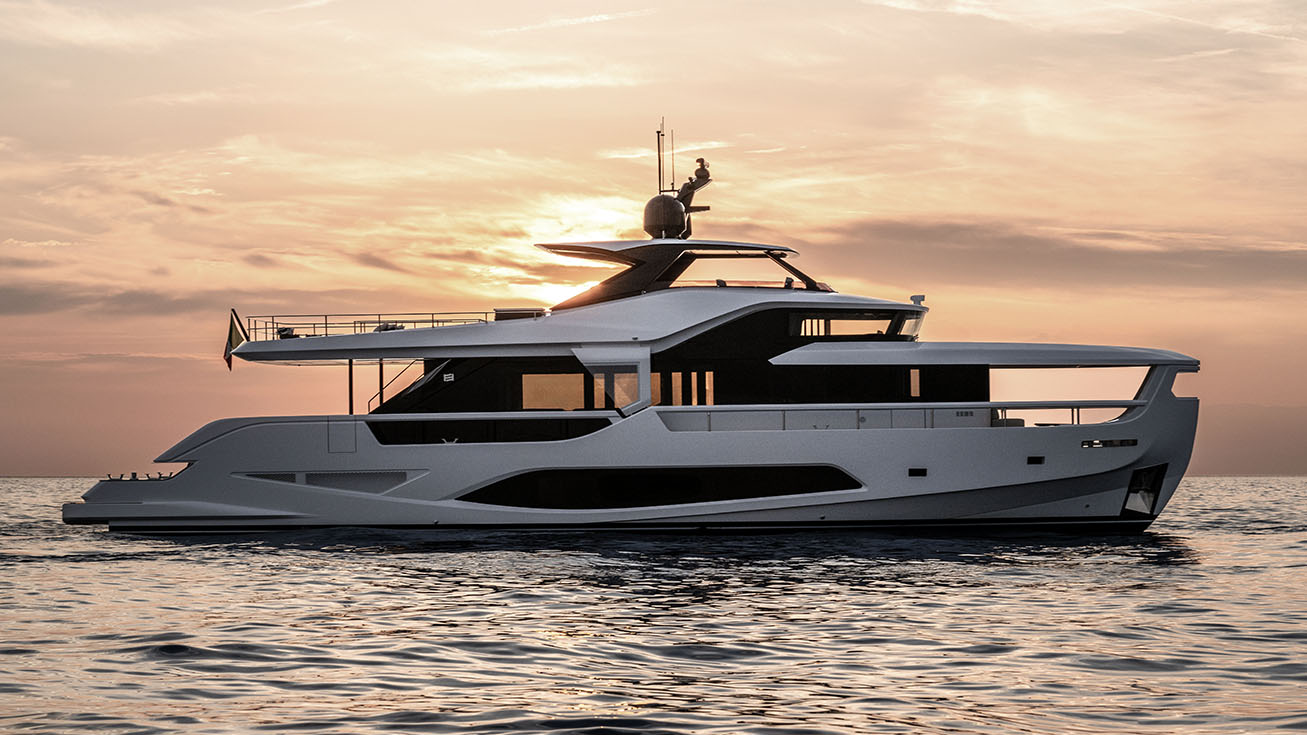 Премьеры СYF 2024: Ferretti Yachts Infynito 80